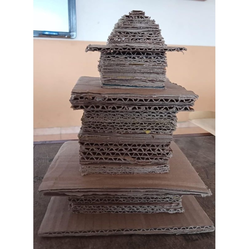 

Replika Miniatur Candi Prambanan dari Kardus