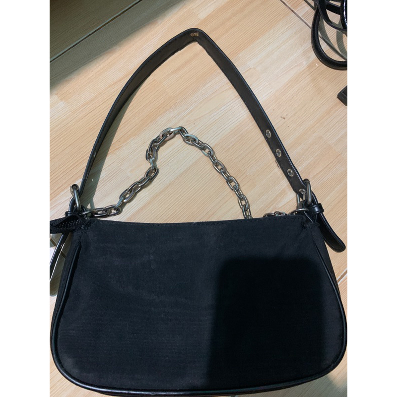 tas stradivarius preloved