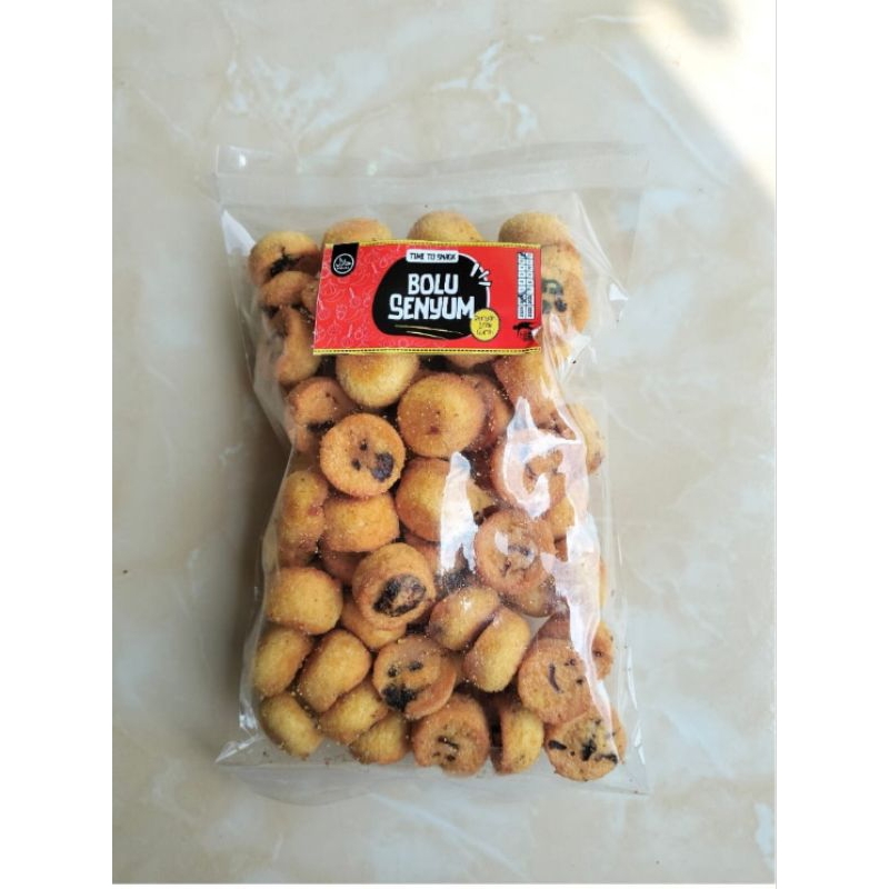 

Bolu senyum 200 gr