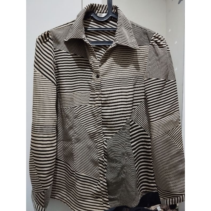 Blouse wanita baju atasan kemeja wanita Accent preloved