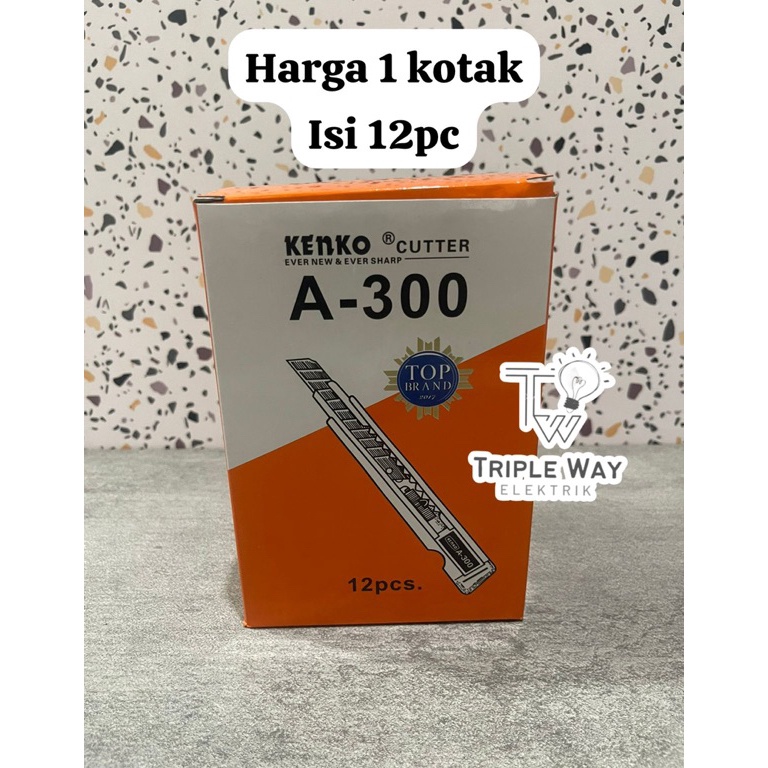 

CUTTER KENKO KECIL 1 box isi 12pc ART K4Z6
