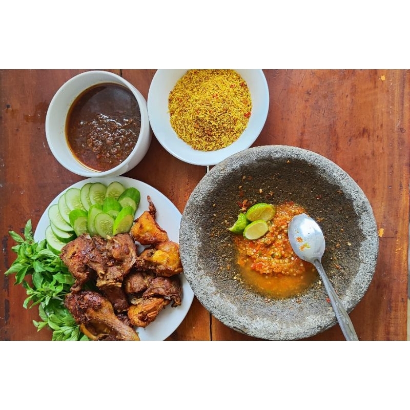 Paket Bebek Sambel Ireng / Bebek Goreng / Bebek Ungkep Bumbu Madura / Sambel Ireng