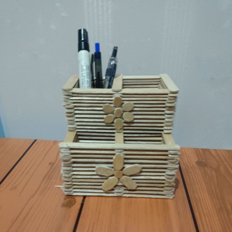 

Tempat pensil/ kerajinan tangan stik es krim
