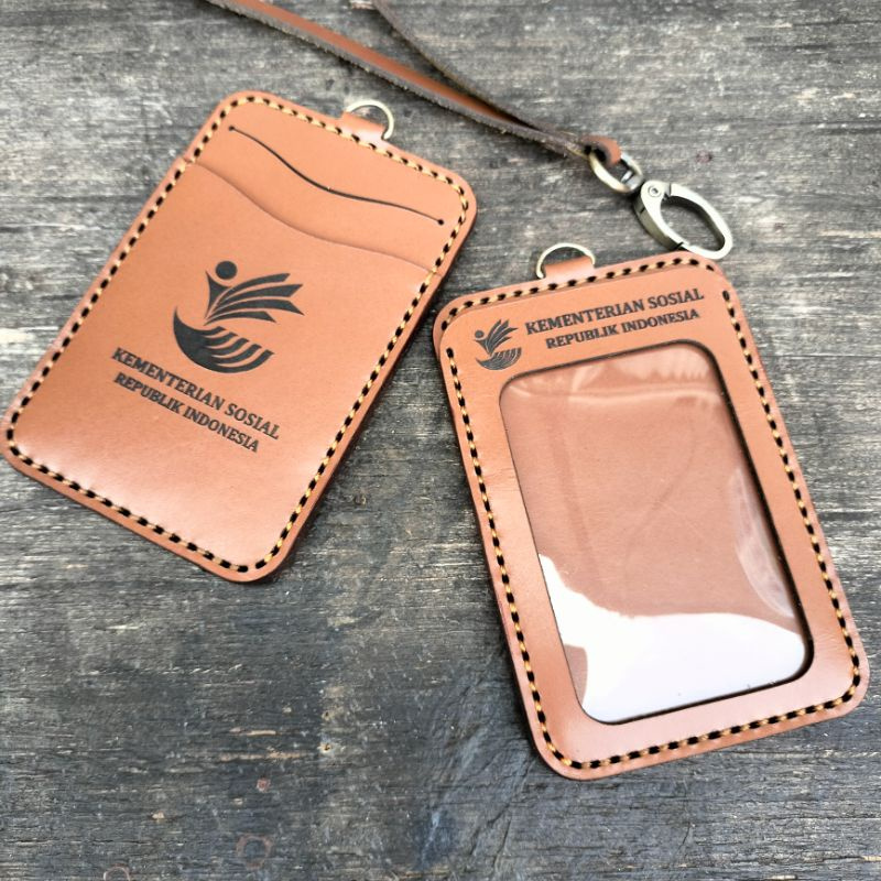 

ID CARD KULIT ASLI/ NAME TAG CASE LOGO GRATIS DESAIN