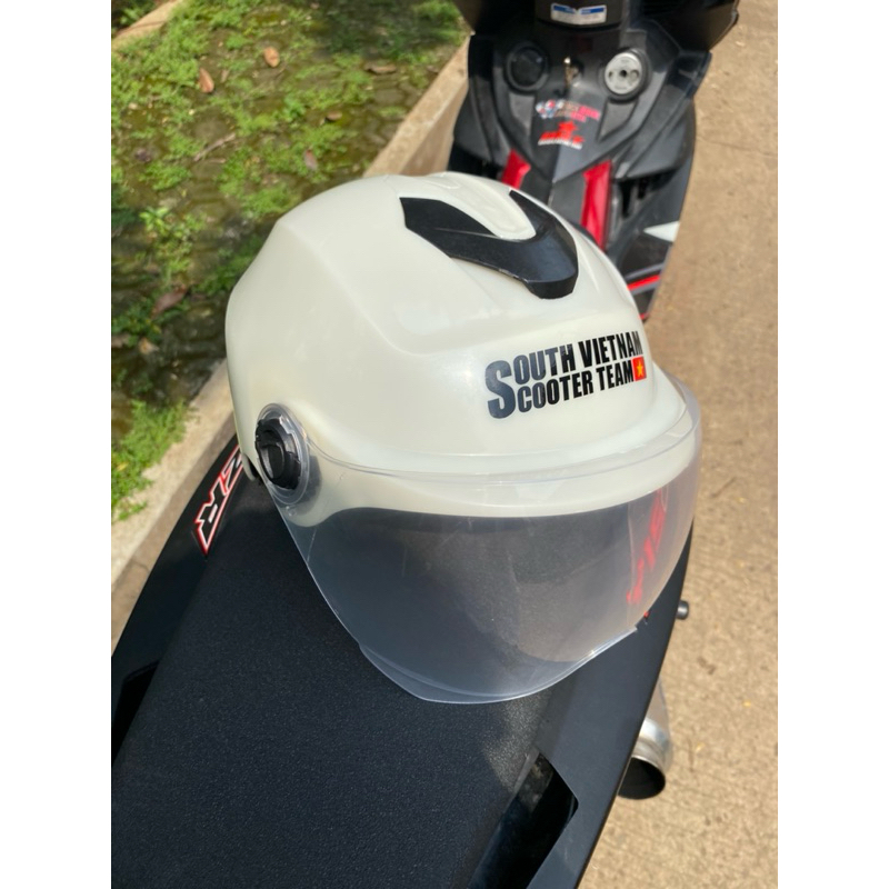 Helm ala Thailand Helm ala Vietnam style