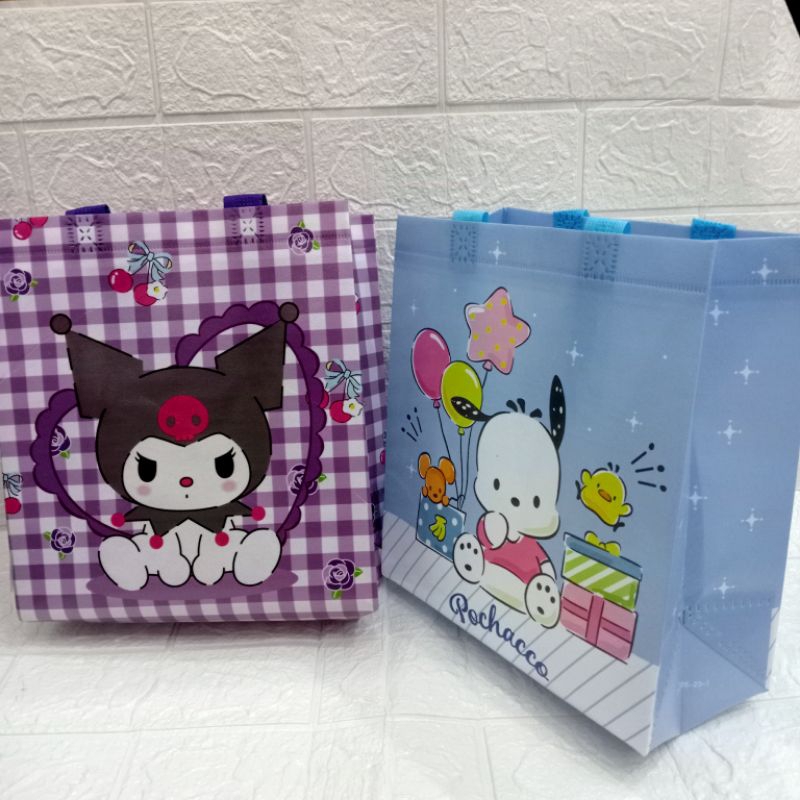 

Tas Tenteng Karakter Sanrio