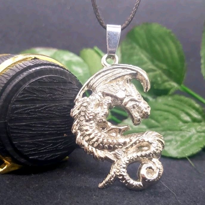 Kalung Kepala Harimau Titanium