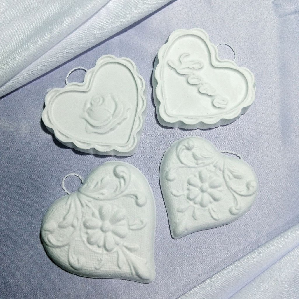 Patung Lukis Gypsum Polos 3D Love