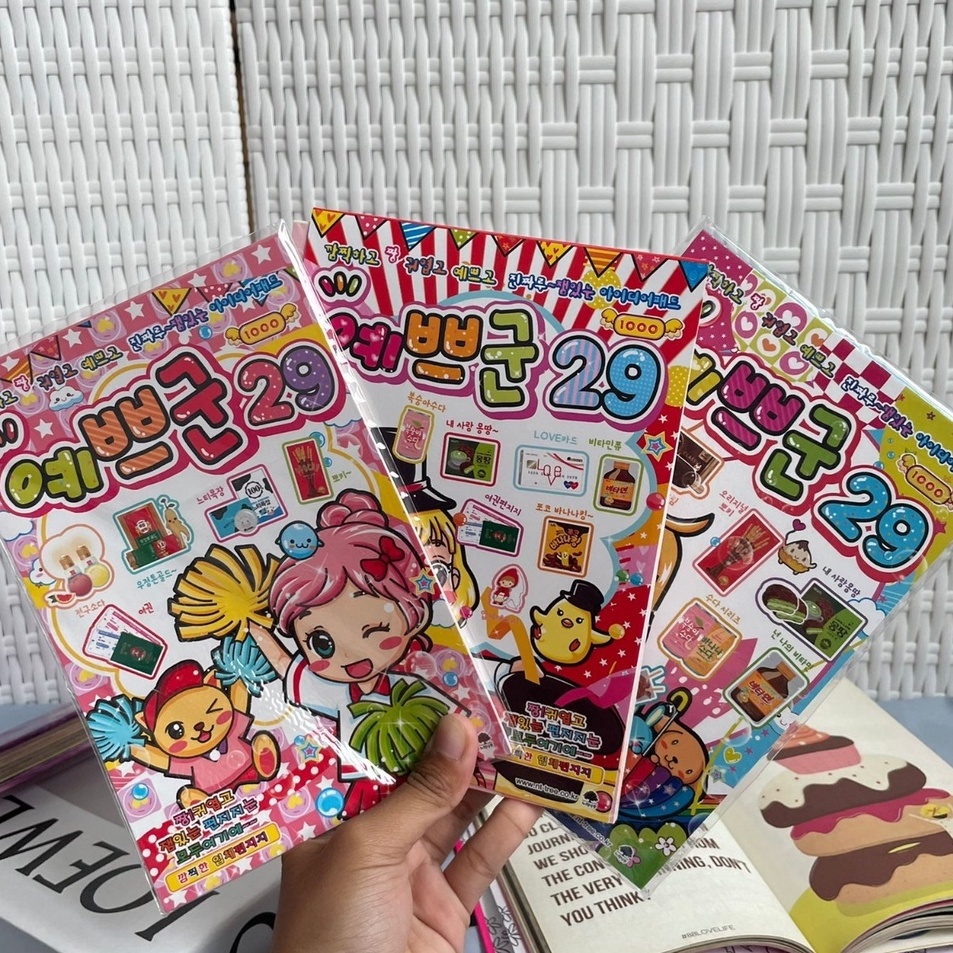 

Borong Murah BUKU ORIGAMI KOREA BENTUK MAKANAN PAPERCRAFT BOOK LIPAT MAINAN KREATIF ANAK STATIONARY UNIK BEST QUALITY HARGA TERMURAH