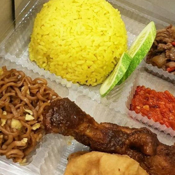 

HOT Nasi Box Kotak Nasi Kuning isi 7 Halal Enak Murah Prasmanan