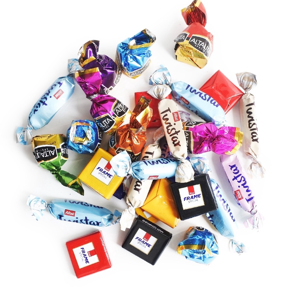 

Harga Terbaik Coklat Arab MIX 1 Kg AltalitaTruffleFrameAlysaTwistar