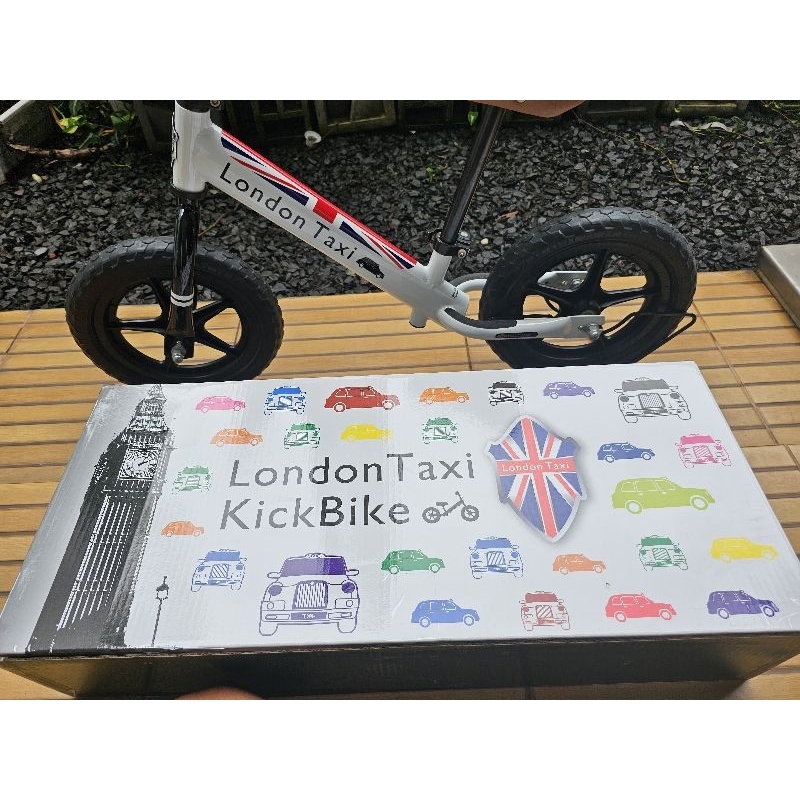 preloved london taxi balance bike