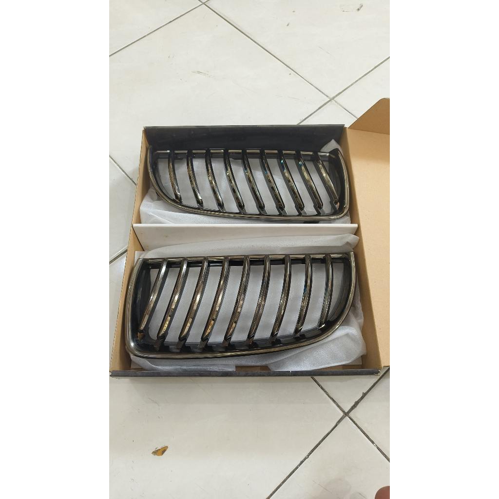 Grille BMW E90 2005 Grille BMW E90 CT