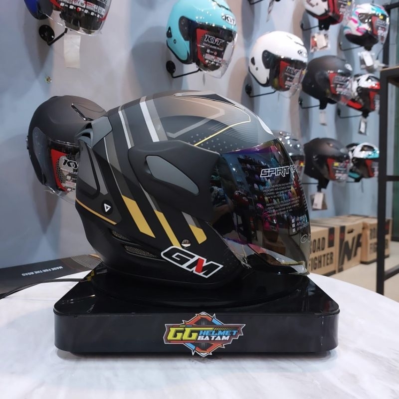 HELM GM FIGTER MOTIF