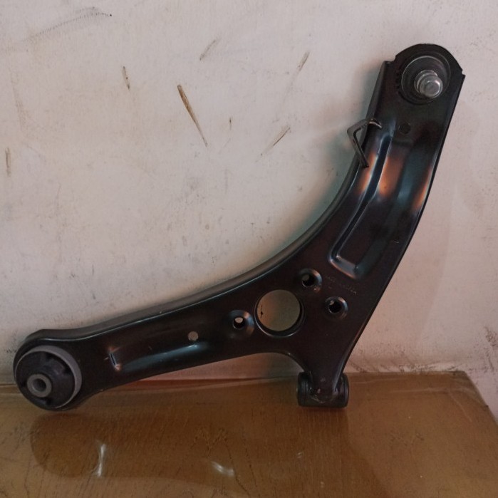 lower arm Kiri KIA all new picanto