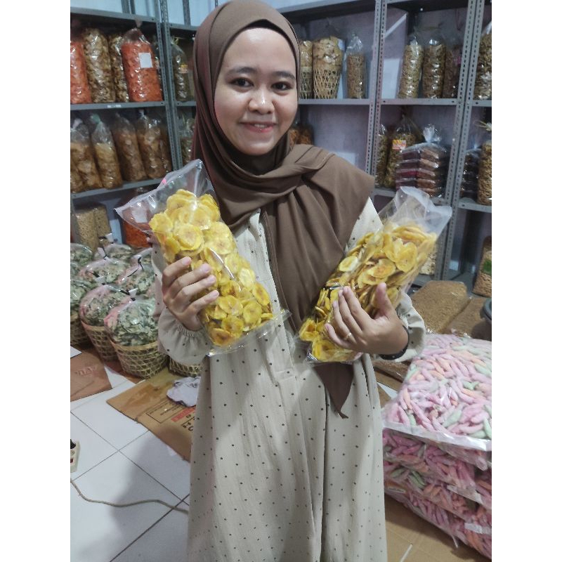 

Keripik Pisang Rajanangka Renyah Gurih Manis Premium 500gr