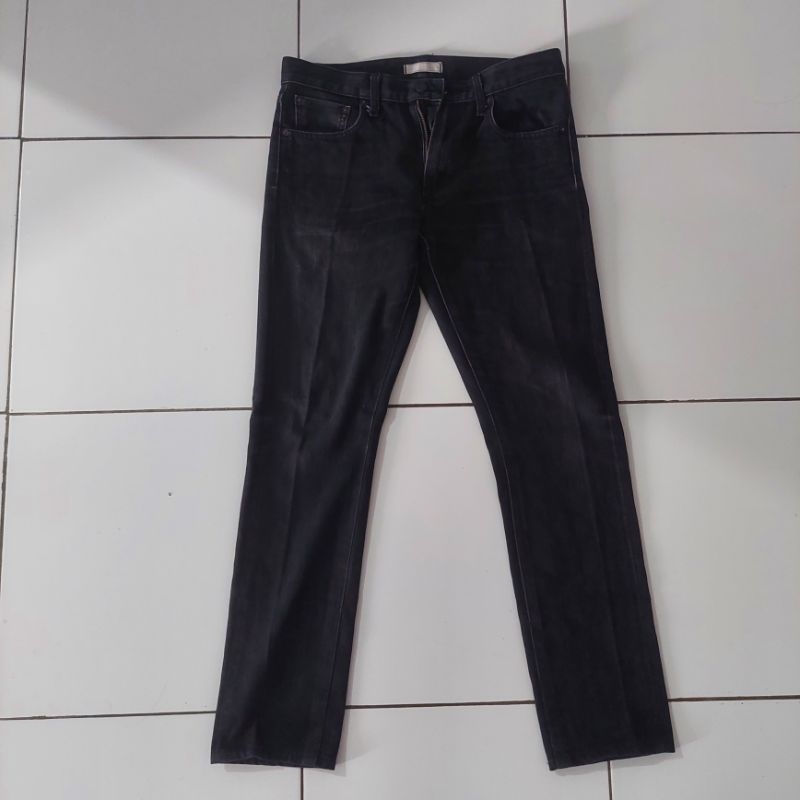uniqlo selvedge jeans black