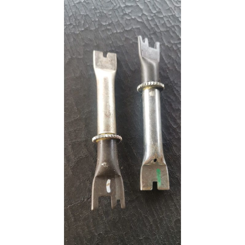 stelan rem belakang avanza xenia original akebono