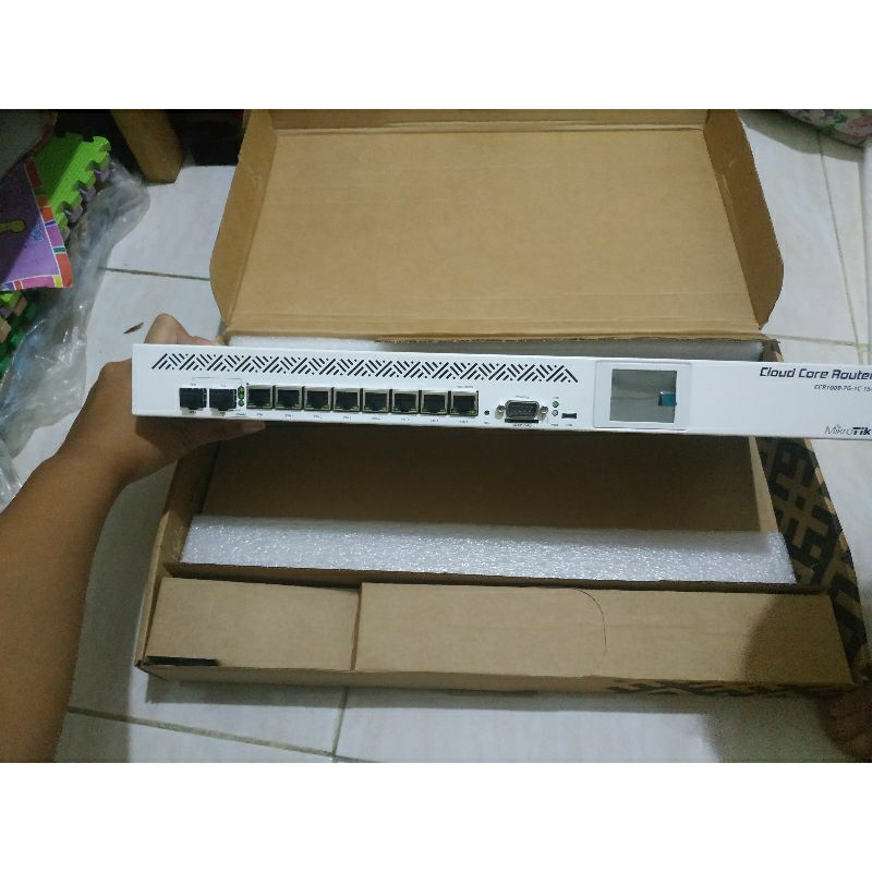 mikrotik CCR1009-7G-1C-1S+