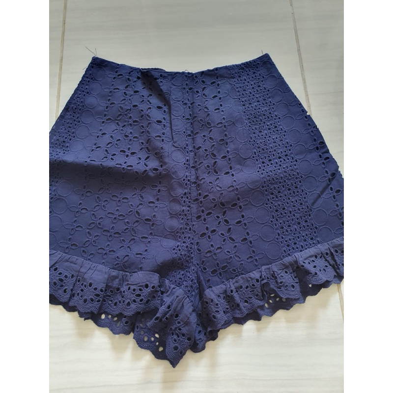 preloved setelan set crop hotpant brokat yuannn biru navy highwaist