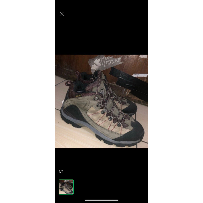 sepatu gunung k2 second bekas