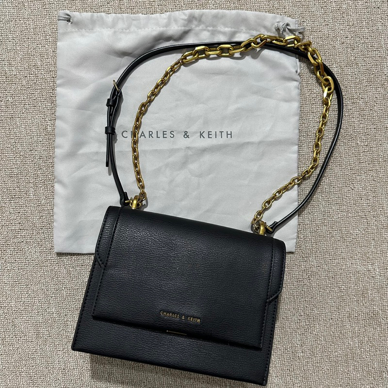 preloved tas charles & keith cnk ck shoulder sling bag original store asli