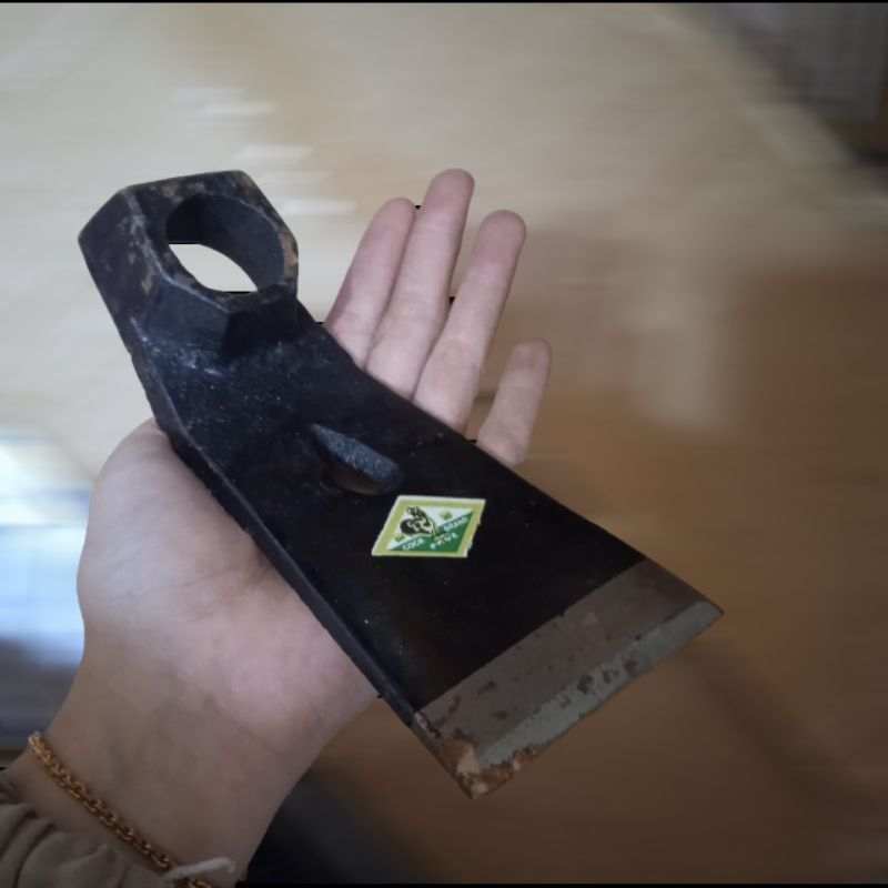 PETHEL PETEL RIMBAS BANCI