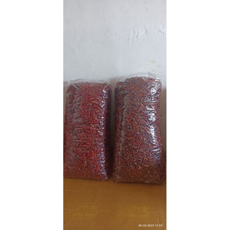 

RB22 PAKET HEMAT 5 KG CABE TEJA /CABE CAPLAK EXSTRA PEDAS KWALITAS SUPER
