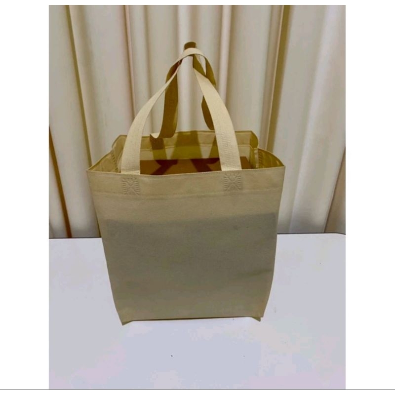 

5 pc goodie Bag 25x25cm tinggi 28 cm