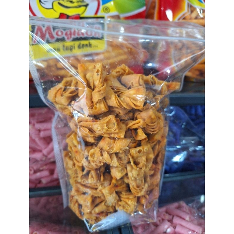 

Kripik bawang pedas 150Gr
