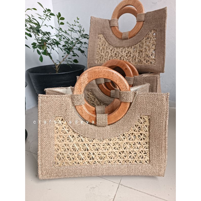 TAS GONI KOMBINASI ANYAMAN BAMBU Handle KAYU BULAT / Tas goni Hampers Parcel Premium