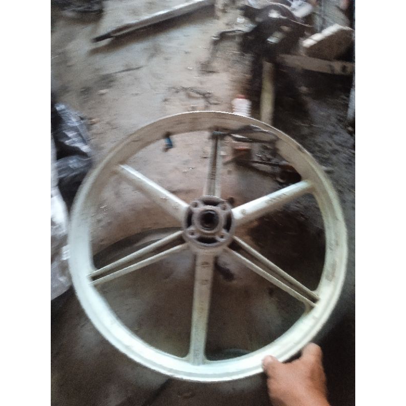 Velg depan Suzuki Shogun cakep
