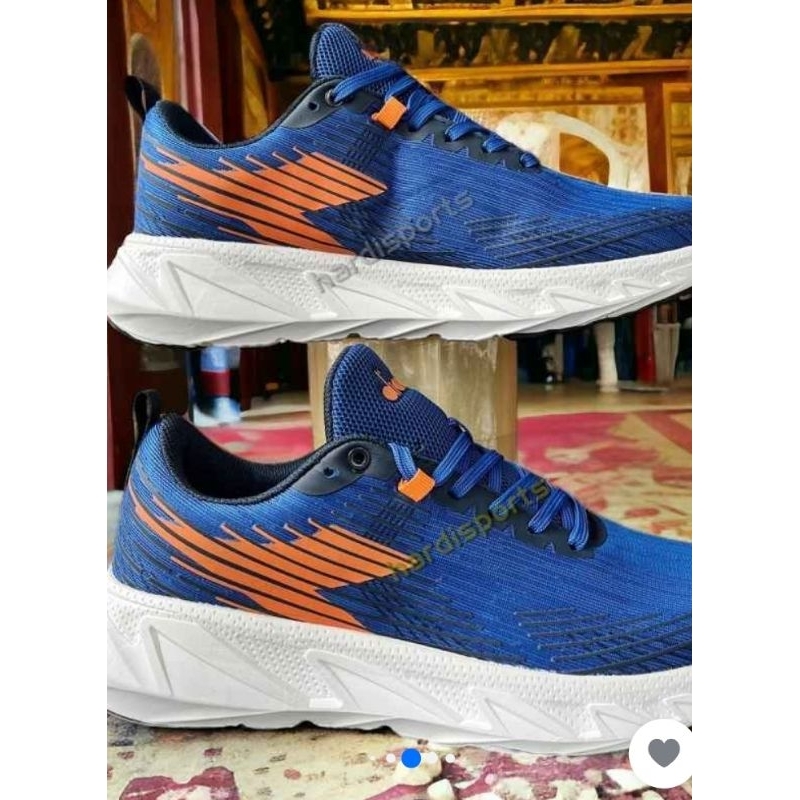 Sepatu Sneakers Pria diadora Hagen