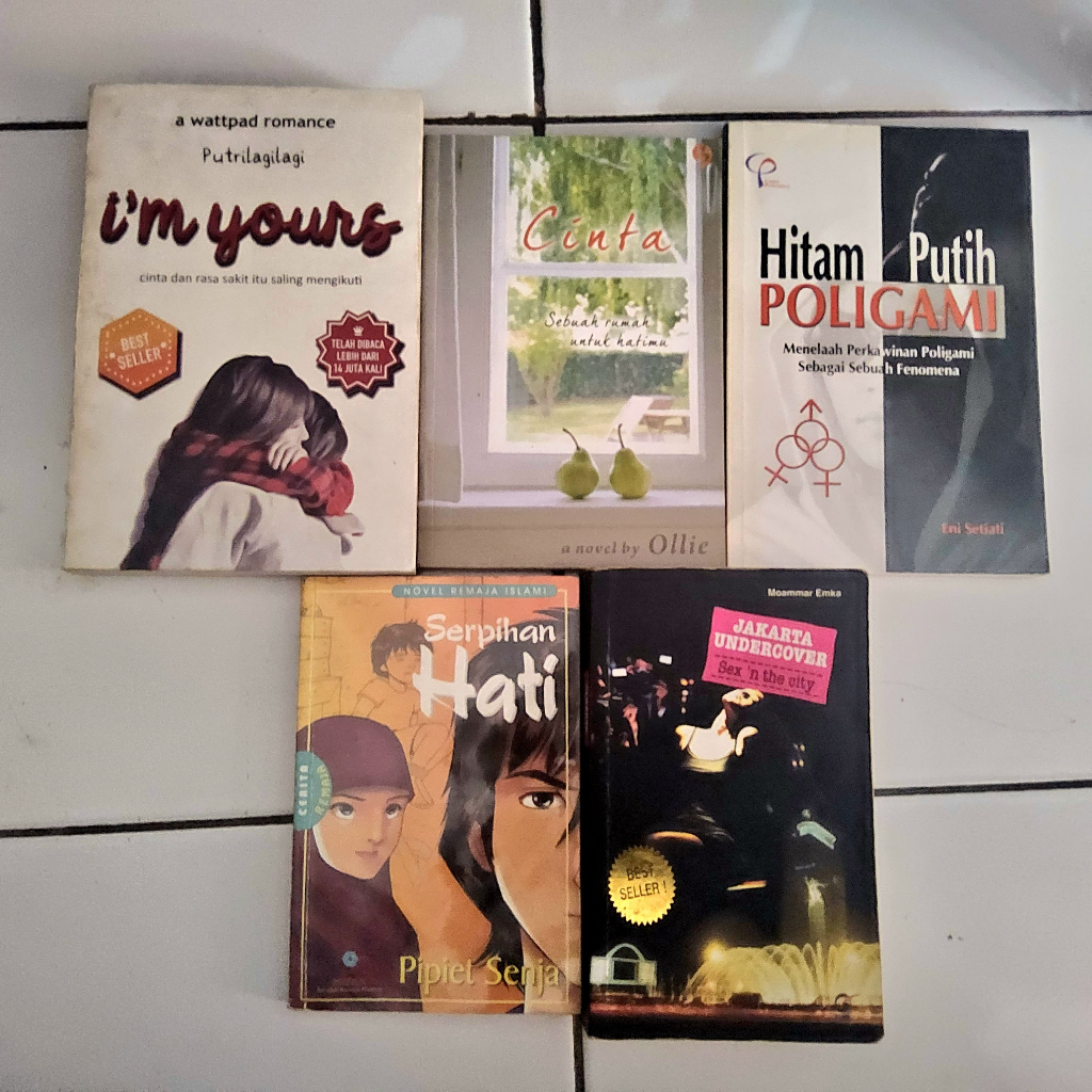 Buku Romansa ringan berat (Jakarta undercover, serpihan hati, hitam putih poligami, Im'm Yours wattp