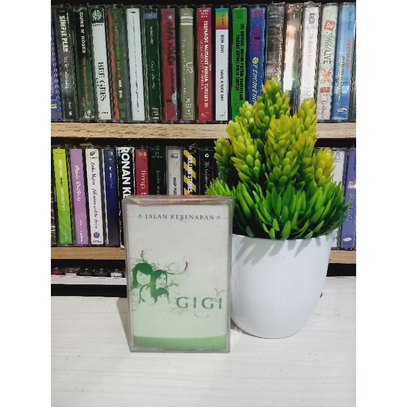 Kaset SEGEL GIGI JALAN KEBENARAN