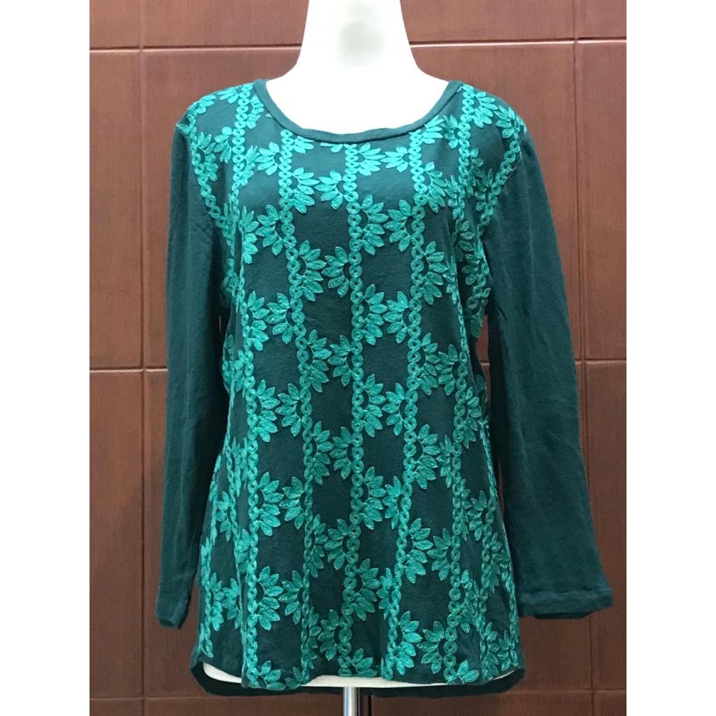 KAOS J CREW TANGAN PANJANG ORIGINAL PRELOVED BAHAN COTTON WARNA HIJAU BORDIR SIZE L