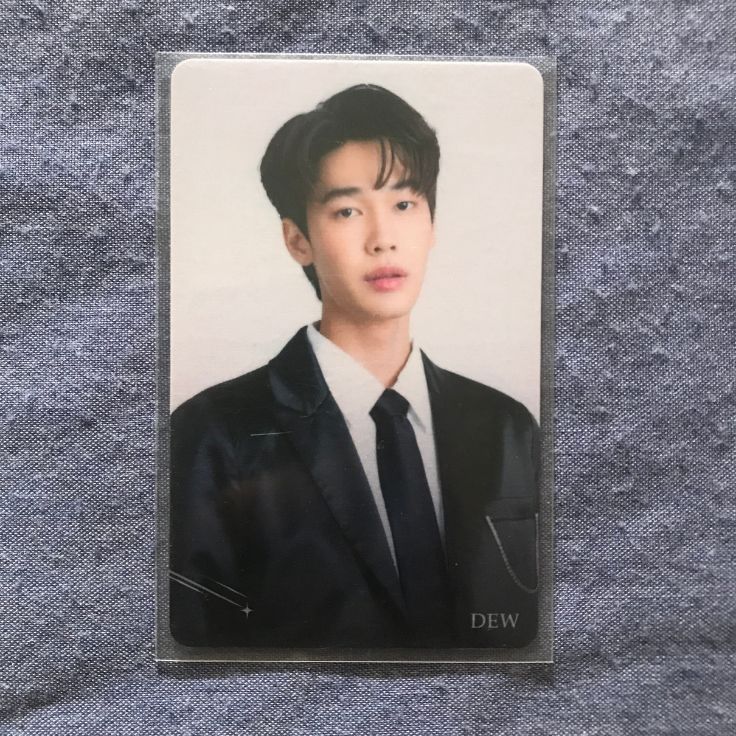 [ready stock] pc dew jirawat benefit shooting star concert in vietnam bene photocard dewjsu gmmtv