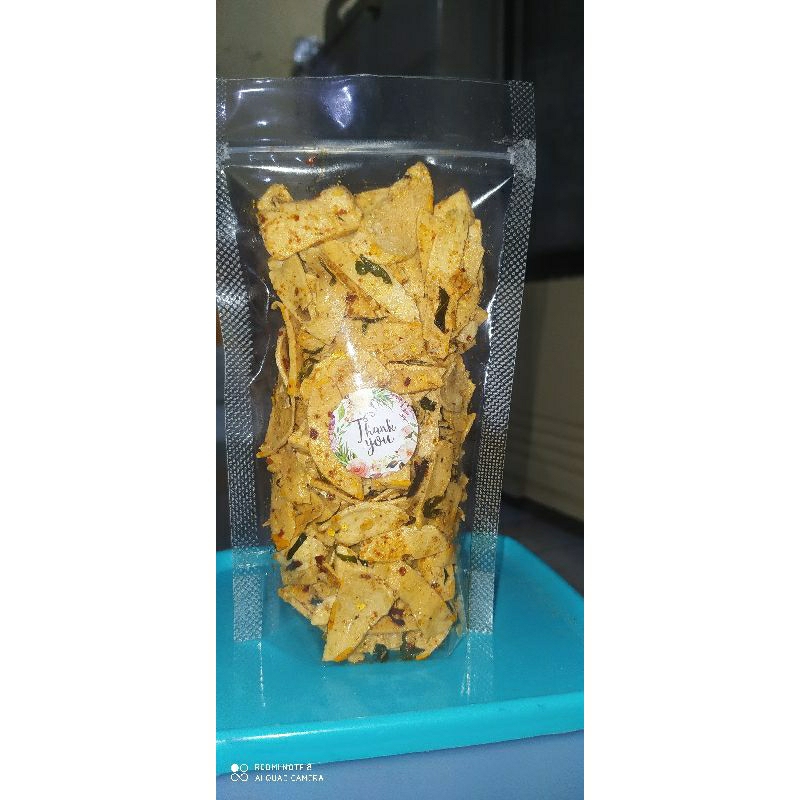 

Basreng kripik pedas,gurih extra daun jeruk /5000 an 85g