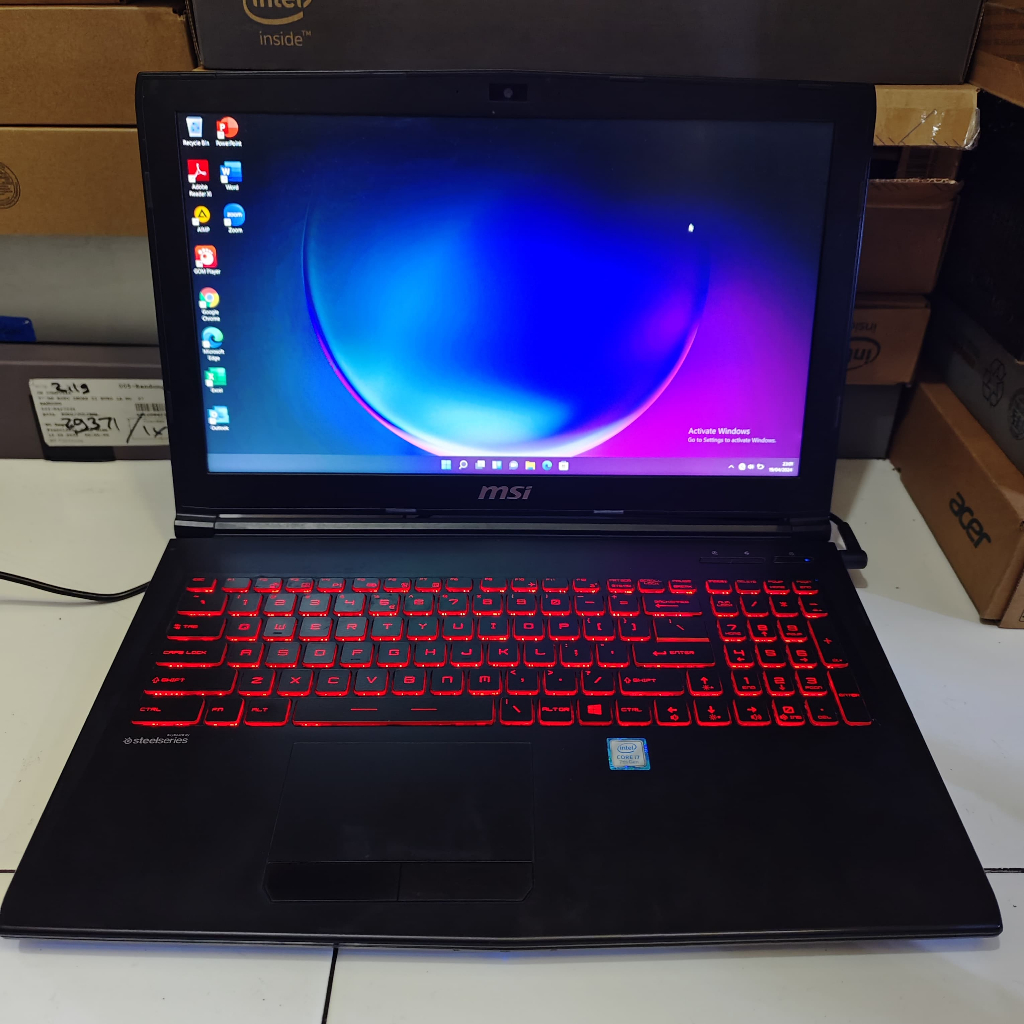 Laptop MSI i7-7700HQ 8GB/128ssd+1TB hdd/ GTX1050-2gb