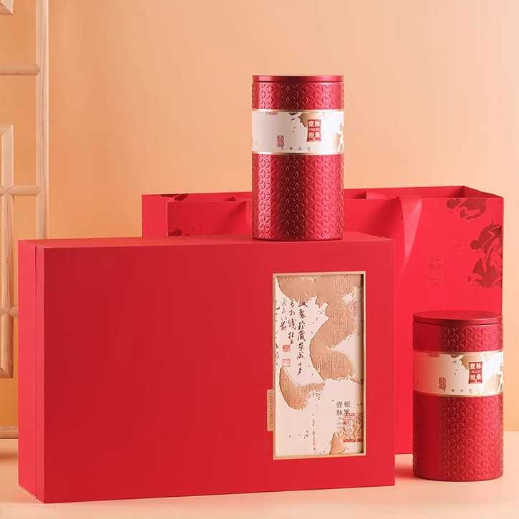 

Premium Tea Gift Set Jin Jun Mei 250 gram | Chinese Tea Hampers Box