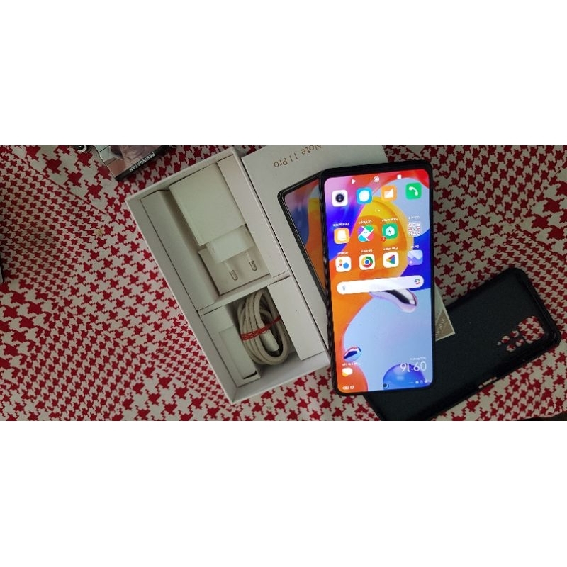 Redmi Note 11 Pro 8+3/128  bekas Resmi fullset muluss Istimewa No minus