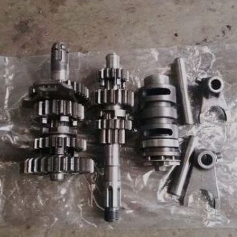 Gear Gigi Transmisi Rasio suzuki shogun 125 original copotan motor