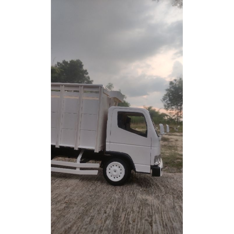 miniatur truk spek herex canter/gigaa.. warna bisa request