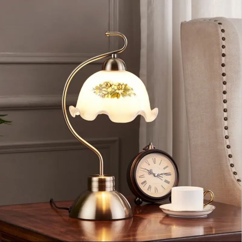 Lampu meja belajar lampu meja standing lampu hias vintage bronze Lampu Duduk Vintage Lampu Duduk Bro