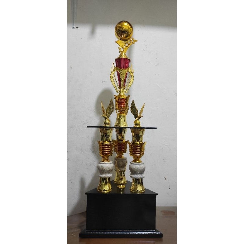 piala bola kaki 3 marmer