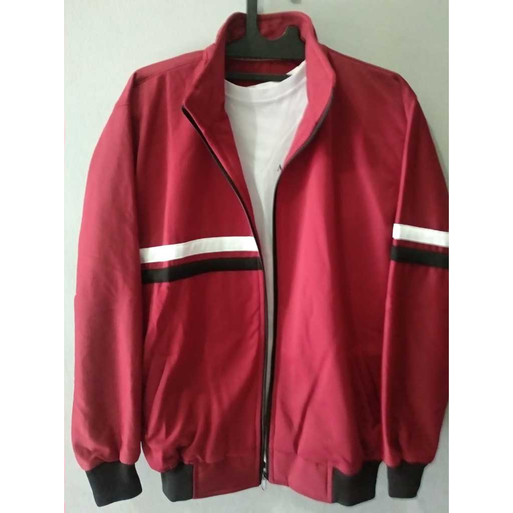 Surya jaket traktop merah marun