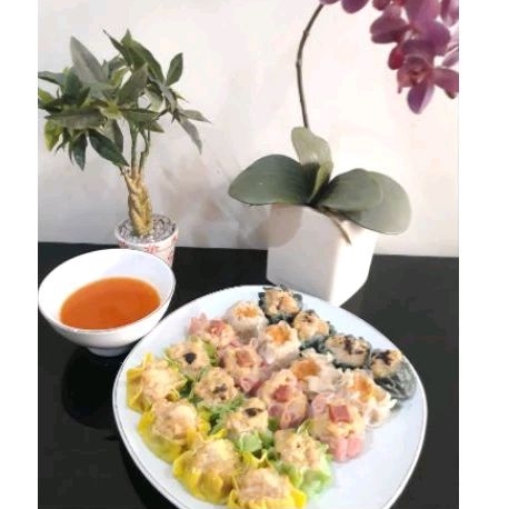 

HOME MADE DIMSUM PELANGI NON MSG FROZEN ISI 10 PCS/PACK