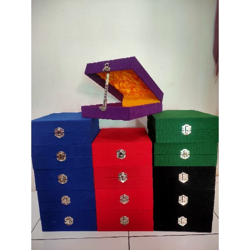 

BOX BLUDRU