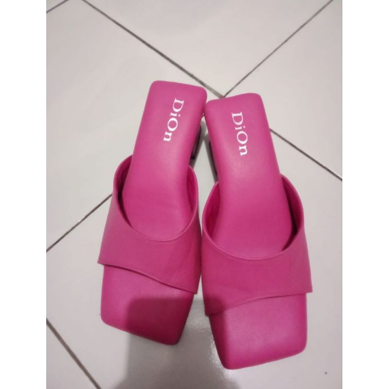 preloved sandal wanita