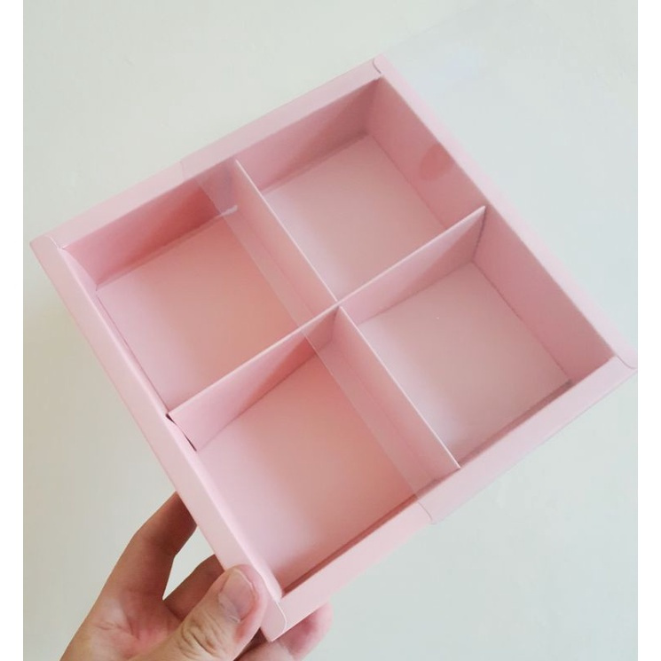 

( 5 pcs ) Dus Mika Transparan Packaging Kue Kering Sekat 4 Box Hampers Kemasan Cupcake 100 gram Laminated Doof